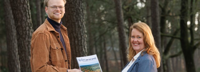 overhandiging verkiezingsprogramma.jpg